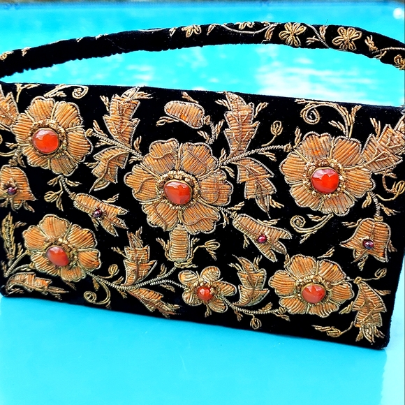 Vintage India Black Velvet Gold Embroidered Natural Gemstone Jeweled Evening Bag - Picture 4 of 17